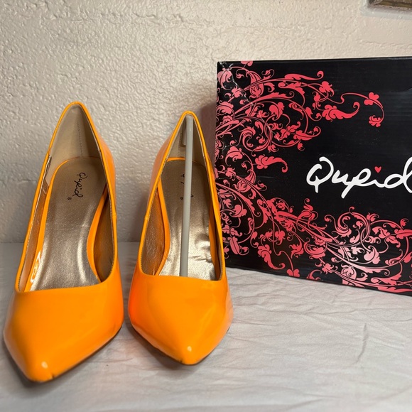 QUPID neon orange heel - Picture 2 of 3